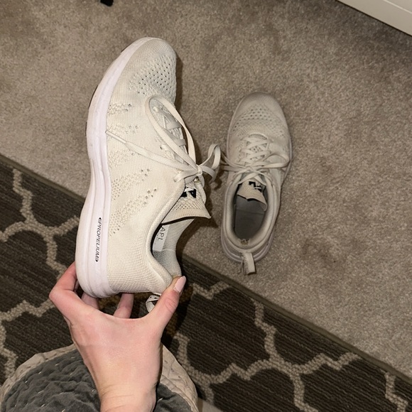 APLs - Picture 3 of 3